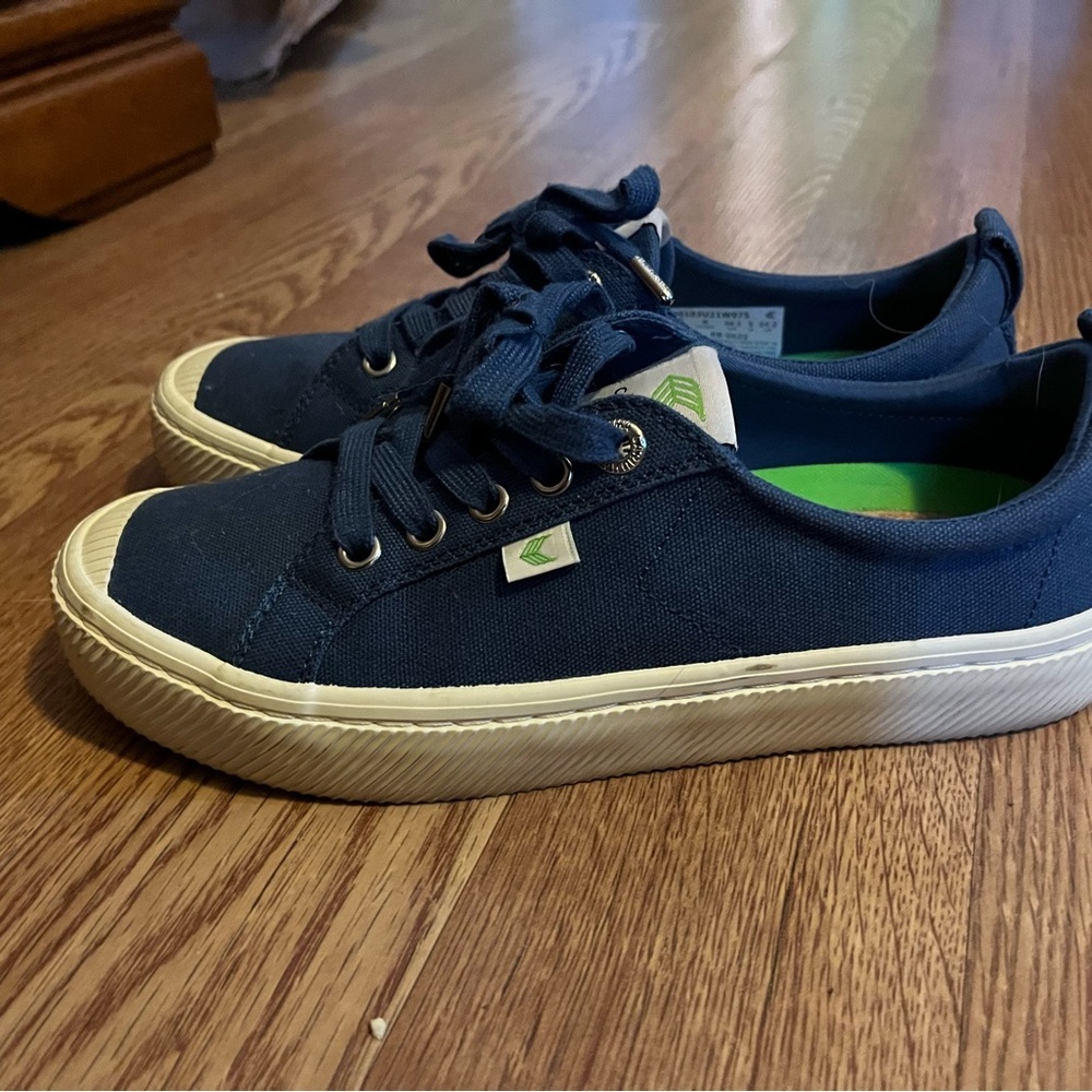 Cariuma Navy Blue Canvas Sneakers Size 7.5. View 6
